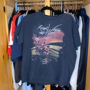 2012 Pink Floyd/Roger Waters the wall tour tee